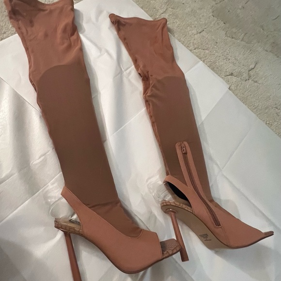 Steve Madden Beverley Mesh OTK Boot Thigh High Size 8 Stilettos Open Toe - Picture 6 of 6